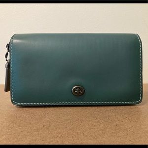 Coach Dinky in Dark Teal with Glovetanned Leather